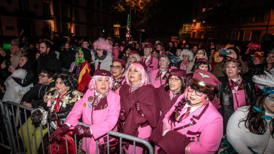 A pesar de la alerta naranja, el dios Momo pudo tomar las calles