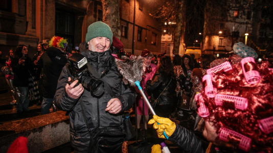 A pesar de la alerta naranja, el dios Momo pudo tomar las calles