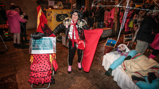 A pesar de la alerta naranja, el dios Momo pudo tomar las calles