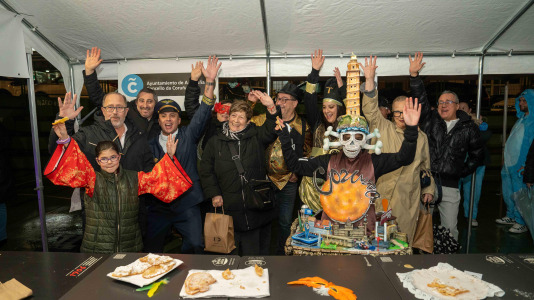 El barrio coruñés volvió a degustar uno de los postres más míticos del carnaval