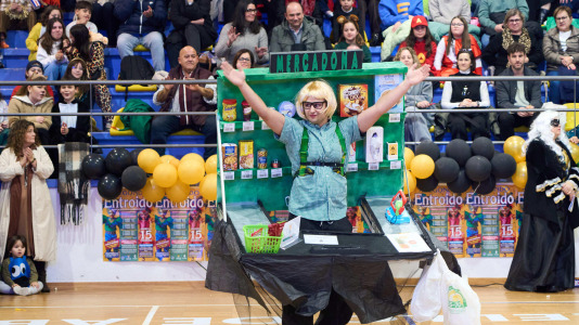 El pabellón de San Marcos acogió la fiesta y el concurso de disfraces