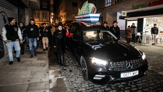 El funeral marca el fin del Carnaval en A Coruña