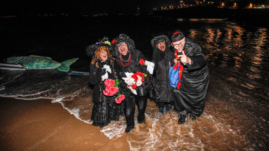 El funeral marca el fin del Carnaval en A Coruña
