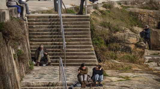 Los coruñeses no desaprovecharon la ocasión para regresar a las playas e incluso hubo alguno que se atrevió a darse un baño