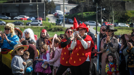 Este lugar de Paderne volveu avivar un ano máis o que é o único entroido tradicional das Mariñas 