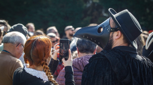 Este lugar de Paderne volveu avivar un ano máis o que é o único entroido tradicional das Mariñas 