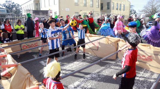 El Campo da Feira volvió a llenarse de fiesta y disfraces