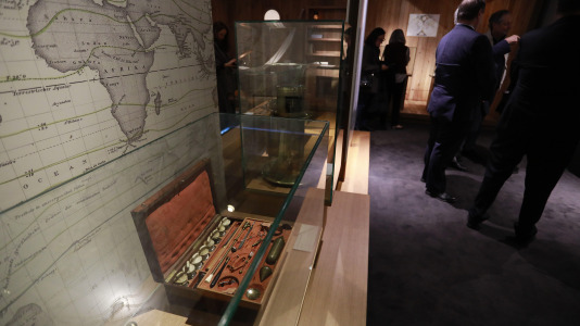 La muestra recrea el interior de la fragata 'Pizarro' y enseña las aventuras de ambos navegantes