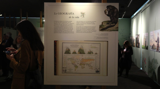 La muestra recrea el interior de la fragata 'Pizarro' y enseña las aventuras de ambos navegantes