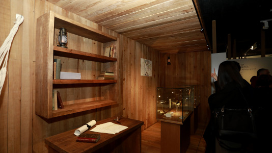 La muestra recrea el interior de la fragata 'Pizarro' y enseña las aventuras de ambos navegantes