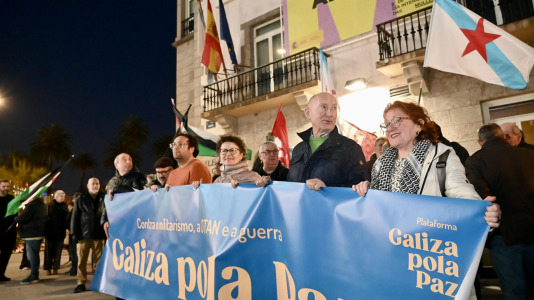 Decenas de personas pidieron el cese de las operaciones militares en Oriente Medio (5)