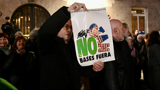 Decenas de personas pidieron el cese de las operaciones militares en Oriente Medio (7)