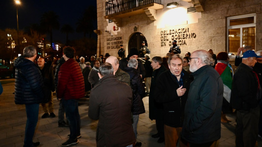 Decenas de personas pidieron el cese de las operaciones militares en Oriente Medio (2)