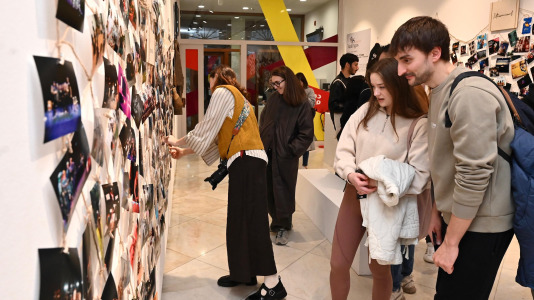 inauguración de la exposición de los 25 años de Os Náufragos Teatro (11)