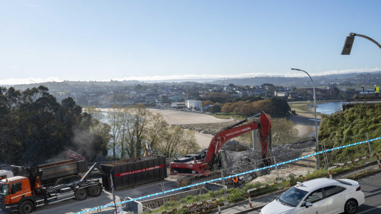 Demolición del viaducto del Chuac