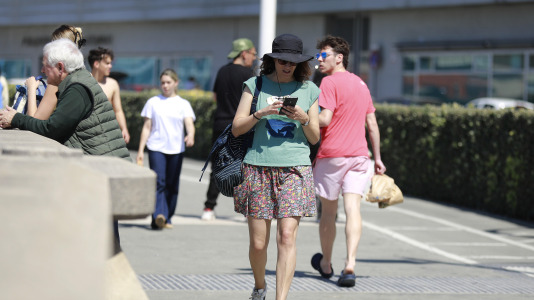 Los arenales coruñeses se llenaron este lunes de Pascua