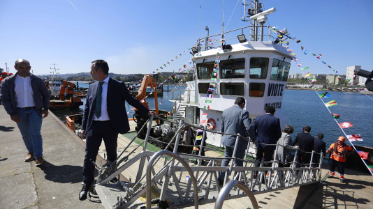 El buque de cuatro millones de euros ya surca los mares