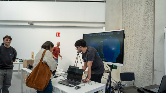 Más de 3.500 alumnos participaron en un evento para conocer el panorama laboral y sus opciones en el futuro