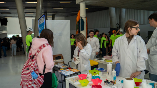 Más de 3.500 alumnos participaron en un evento para conocer el panorama laboral y sus opciones en el futuro