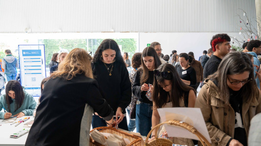 Más de 3.500 alumnos participaron en un evento para conocer el panorama laboral y sus opciones en el futuro
