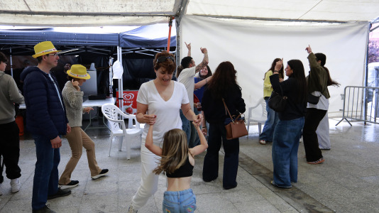 Los vecinos celebran las fiestas del barrio
