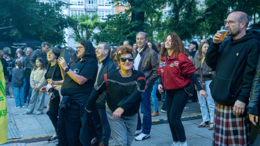 A praza de España vibrou con música durante todo o sábado previo ás Letras