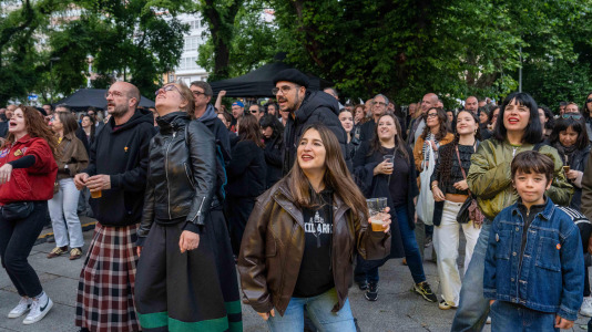 A praza de España vibrou con música durante todo o sábado previo ás Letras