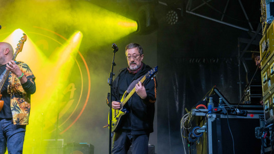 A praza de España vibrou con música durante todo o sábado previo ás Letras