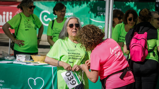 Cientos de personas recorrieron las calles del casco urbano para unirse a la 'marea verde'