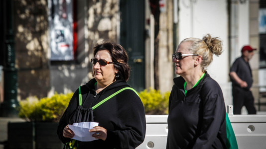 Cientos de personas recorrieron las calles del casco urbano para unirse a la 'marea verde'
