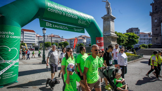 Cientos de personas recorrieron las calles del casco urbano para unirse a la 'marea verde'