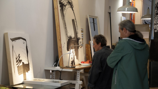 Medio centenar de talleres de artistas herculinos abren sus puertas en la jornada de Estudios Abertos, que en esta ocasión se realiza durante dos días