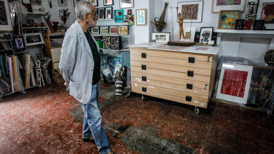 Medio centenar de talleres de artistas herculinos abren sus puertas en la jornada de Estudios Abertos, que en esta ocasión se realiza durante dos días