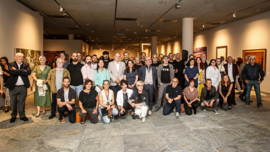 Con la presencia de la alcaldesa Inés Rey, se inauguró esta muestra con el trabajo de más de 60 artistas que participaron el 6 y 7 de junio en las jornadas de puertas abiertas en los estudios de A Coruña