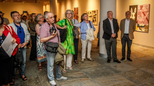 Con la presencia de la alcaldesa Inés Rey, se inauguró esta muestra con el trabajo de más de 60 artistas que participaron el 6 y 7 de junio en las jornadas de puertas abiertas en los estudios de A Coruña