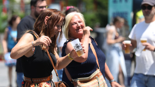 Música y gastronomía se unieron para celebrar el verano vecinal