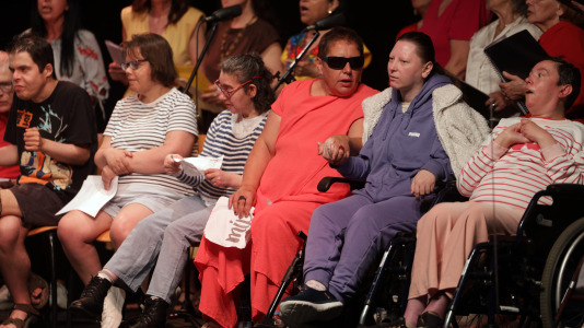El proyecto MIP conmemora su aniversario en el Fórum Metropolitano de A Coruña, con un concierto en el que participan Adaceco, Adcor, Aspronaga, CAPD, CEIP Cidade Vella y ONCE