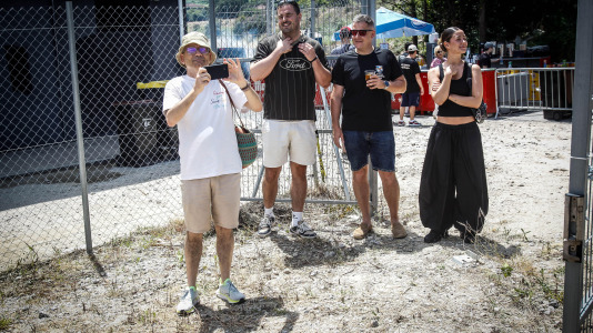 Este sábado 20 y domingo 21 se realizan la Festa do Martinete en la calle Mozart. Churrascada, juegos infantiles, música con DJ Javito, The Nunzias, sesión vermú y una fiesta de espuma son algunos de los atractivos que ofrece la comunidad.