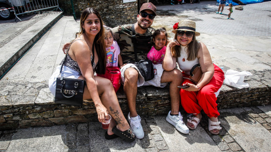 La Asociación de Comerciantes de Castrillón, Eirís y Monelos festeja la llegada del verano con pulpo y churrasco, la actuación de Donaire y múltiples actividades más, este sábado 20 de junio, en la plaza Pablo Iglesias