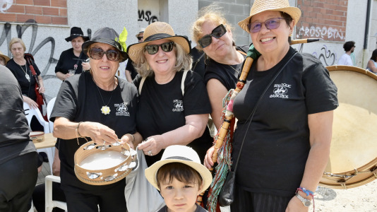 Este sábado 20 y domingo 21 se realizan la Festa do Martinete en la calle Mozart. Churrascada, juegos infantiles, música con DJ Javito, The Nunzias, sesión vermú y una fiesta de espuma son algunos de los atractivos que ofrece la comunidad