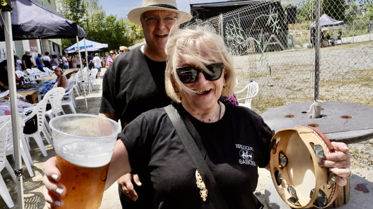 Este sábado 20 y domingo 21 se realizan la Festa do Martinete en la calle Mozart. Churrascada, juegos infantiles, música con DJ Javito, The Nunzias, sesión vermú y una fiesta de espuma son algunos de los atractivos que ofrece la comunidad