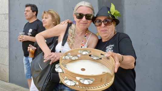 Este sábado 20 y domingo 21 se realizan la Festa do Martinete en la calle Mozart. Churrascada, juegos infantiles, música con DJ Javito, The Nunzias, sesión vermú y una fiesta de espuma son algunos de los atractivos que ofrece la comunidad