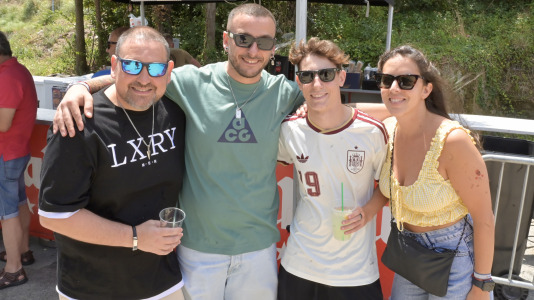 Este sábado 20 y domingo 21 se realizan la Festa do Martinete en la calle Mozart. Churrascada, juegos infantiles, música con DJ Javito, The Nunzias, sesión vermú y una fiesta de espuma son algunos de los atractivos que ofrece la comunidad