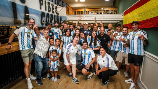 ‘Liturgia’ para acompañar a Leo Messi a otra de sus citas con la historia, Precisamente la jornada coincide con una bella efeméride para los seguidores de la albiceleste: el día del futbolista argentino, precisamente en el día del futbolista argentino