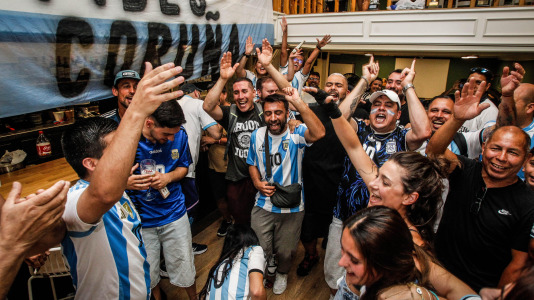 ‘Liturgia’ para acompañar a Leo Messi a otra de sus citas con la historia, Precisamente la jornada coincide con una bella efeméride para los seguidores de la albiceleste: el día del futbolista argentino, precisamente en el día del futbolista argentino