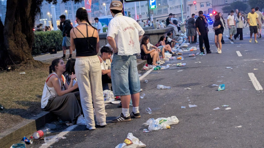 Toneladas de basura se acumula en el Paseo y las playas