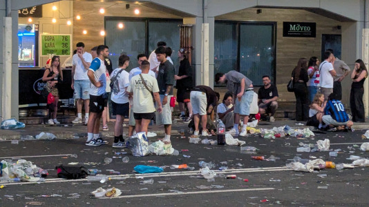 Toneladas de basura se acumula en el Paseo y las playas