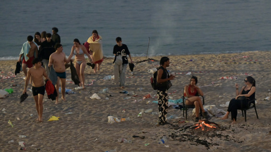 El Paseo Marítimo de A Coruña amaneció con toneladas de basura