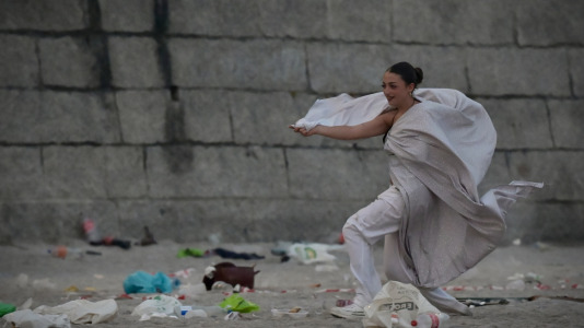 El Paseo Marítimo de A Coruña amaneció con toneladas de basura