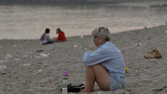 El Paseo Marítimo de A Coruña amaneció con toneladas de basura